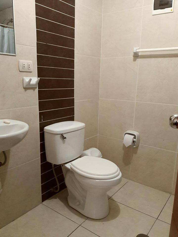 Don Alejandro Bed & Breakfast Трухильо Екстериор снимка